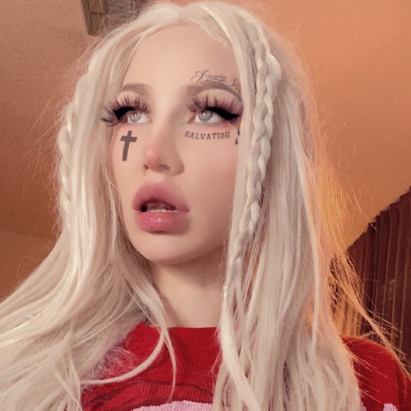 Meet your Posher, Lexis - Picture 1 of 1